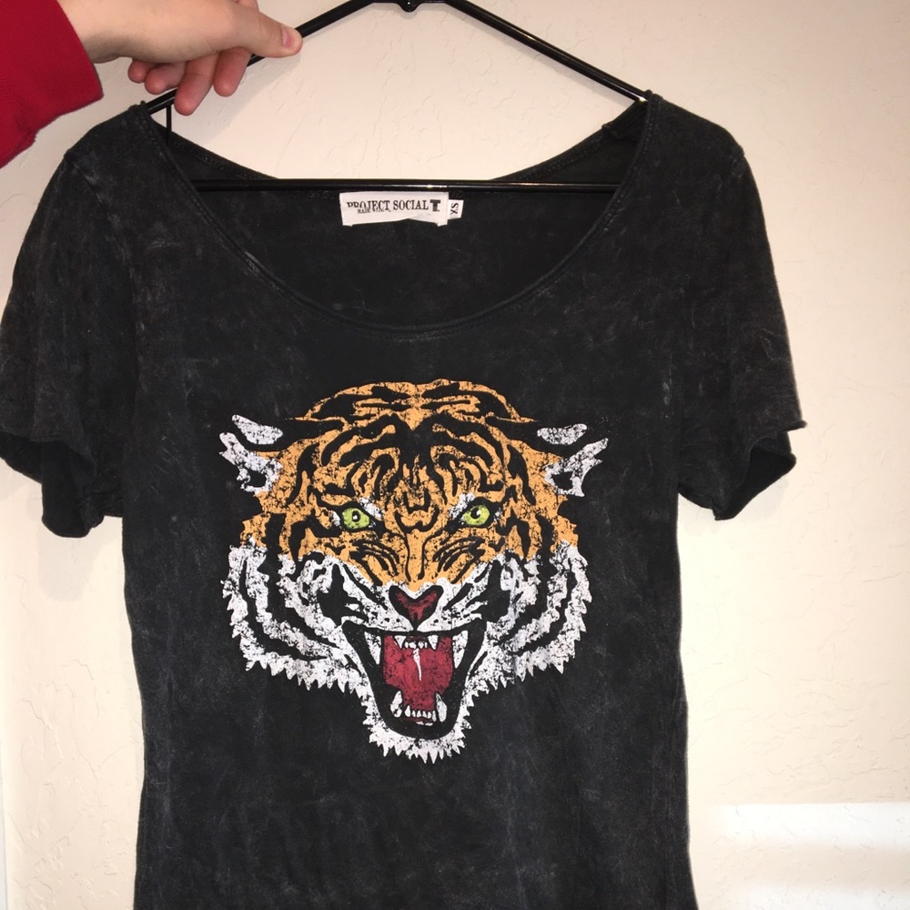 Short sleeve shirt
